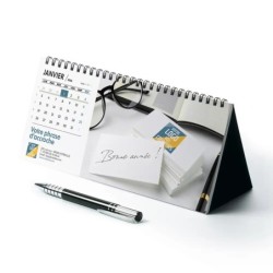 Calendrier chevalet horizontal (10x21 cm) personnalisé - Logo intégré Au bureau