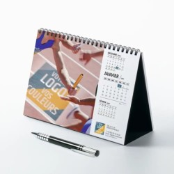 Calendrier chevalet A5 (21x15 cm) personnalisé - Logo intégré Performance